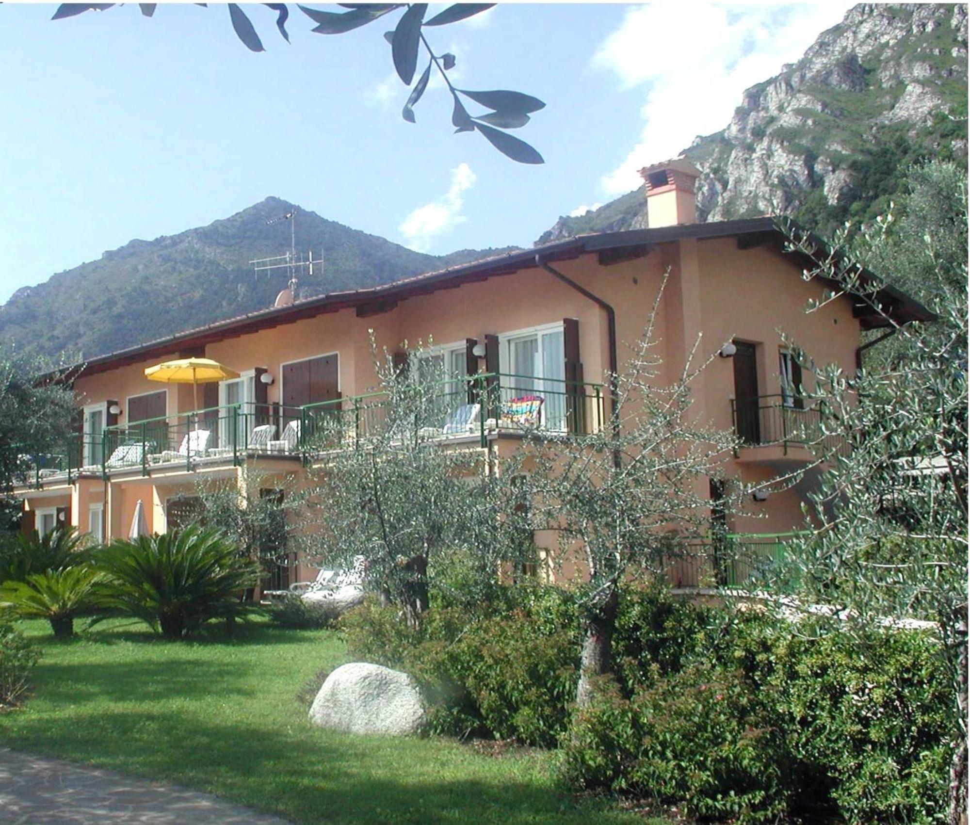 Hotel Ilma Lake Garda Resort Limone sul Garda Exterior photo