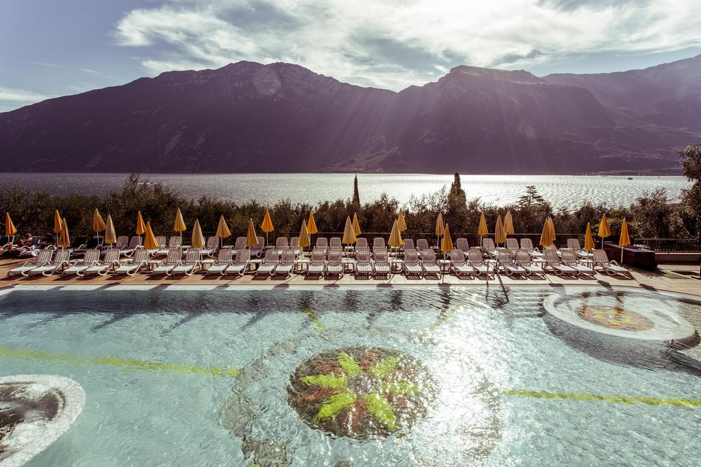 Hotel Ilma Lake Garda Resort Limone sul Garda Exterior photo